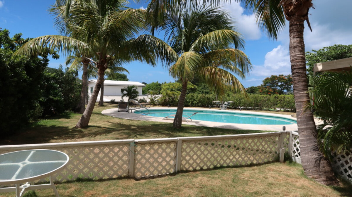 Duplex Almond Grove Garden, Pool, gated, SXM