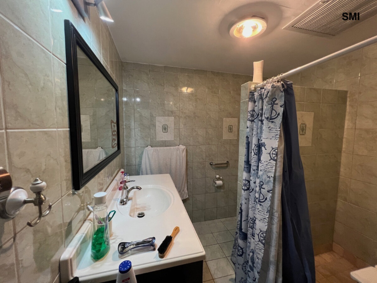 Duplex Almond Grove Garden, Pool, gated, SXM