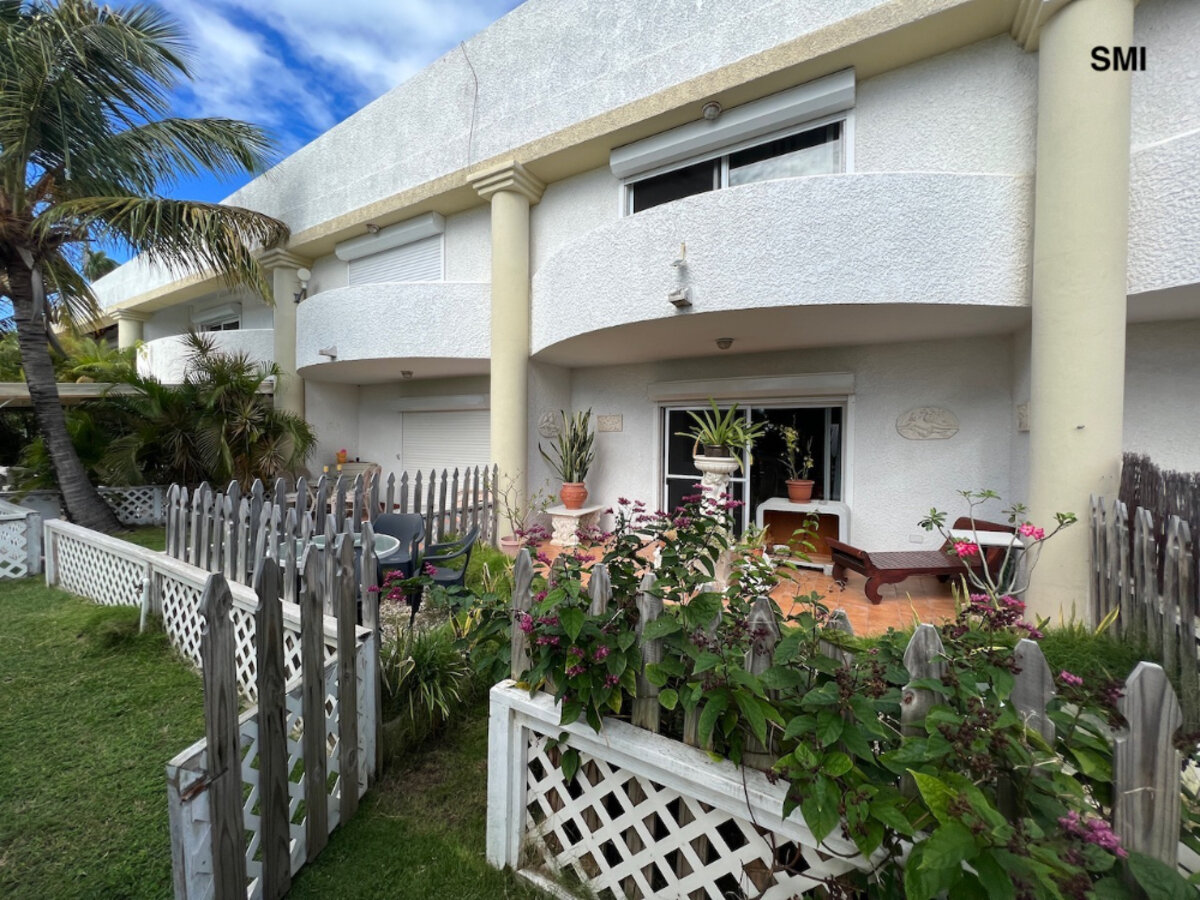 Duplex Almond Grove Garden, Pool, gated, SXM