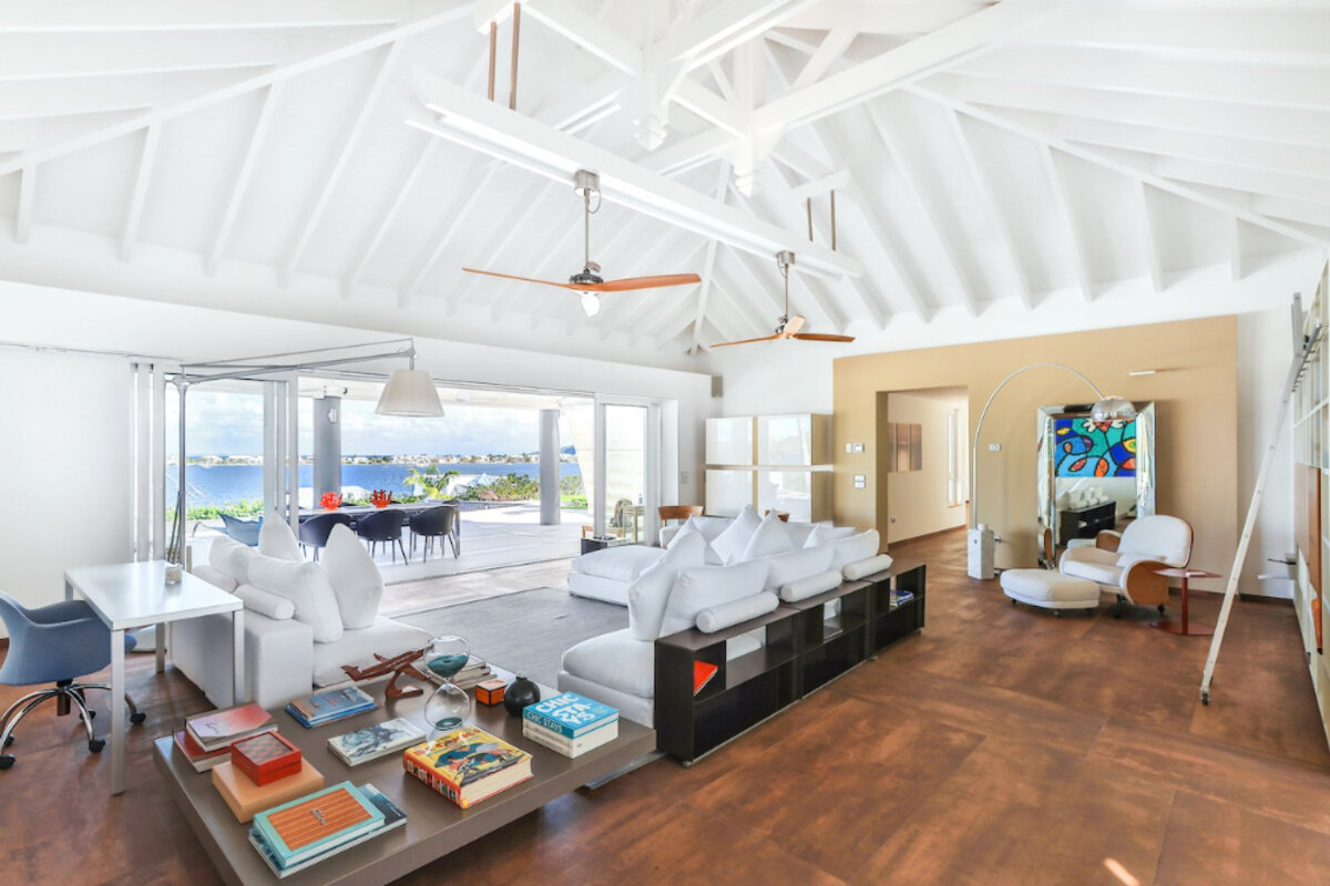 DeLuxe Villa Boat Slip gates community SXM