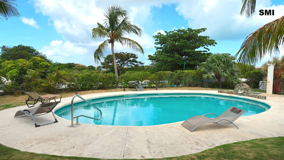 Duplex Almond Grove Garden, Pool, gated, SXM