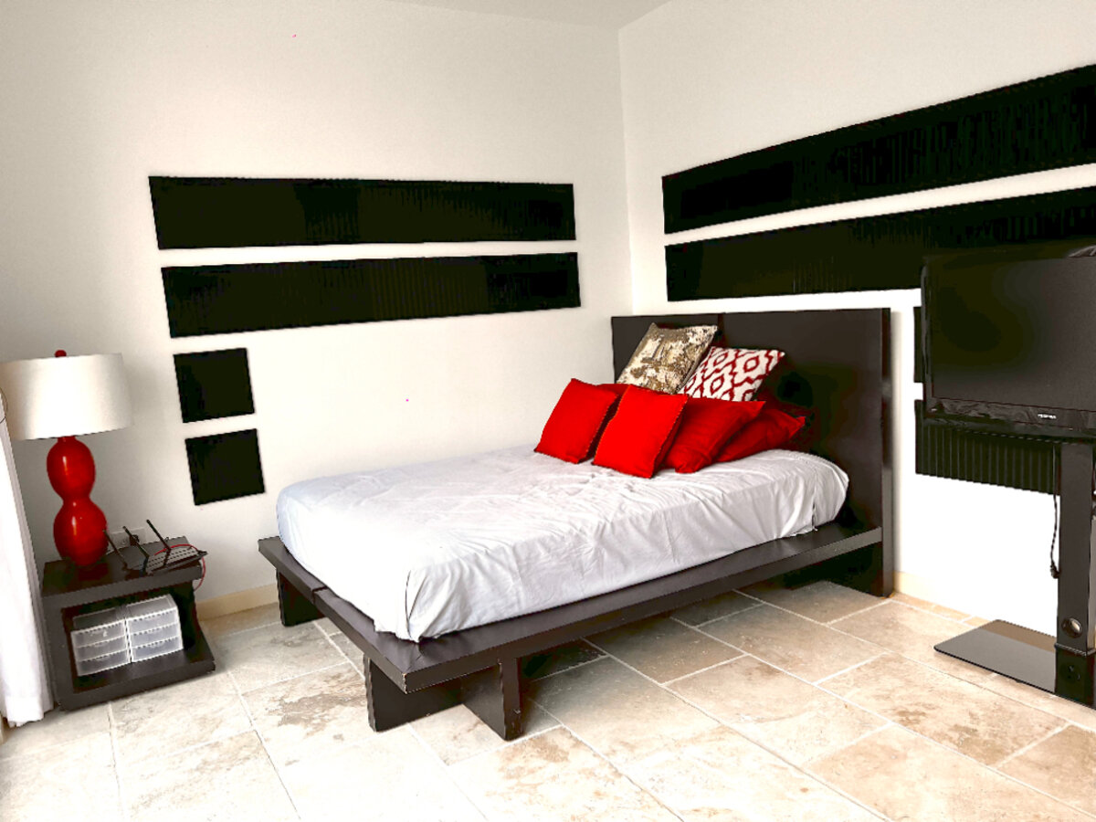 Waterfront 2 Br 2B baths Oyster Pond St. Maarten