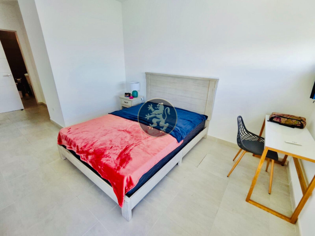 Island Paradise: Luxury 2BR Condo with Ocean Views