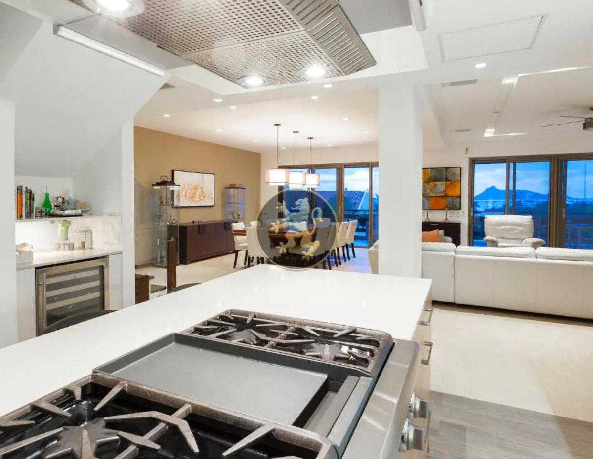 🔸4BR/4BA PENTHOUSE🔸📍 Simpson Bay #377