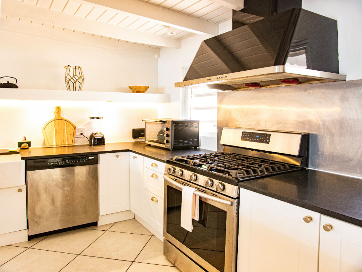 Seafront Villa Bonjour, Beacon Hill St. Maarten