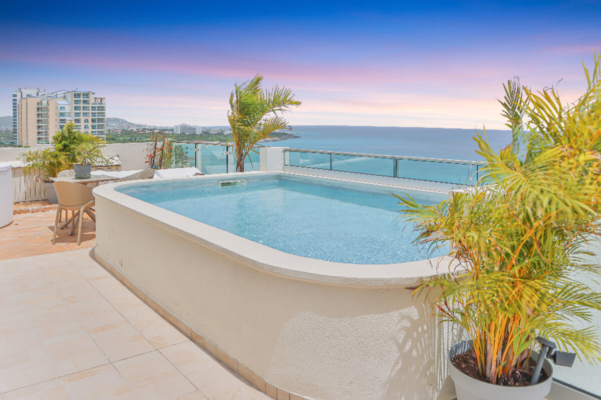 Beachfront Sapphire Penthouse