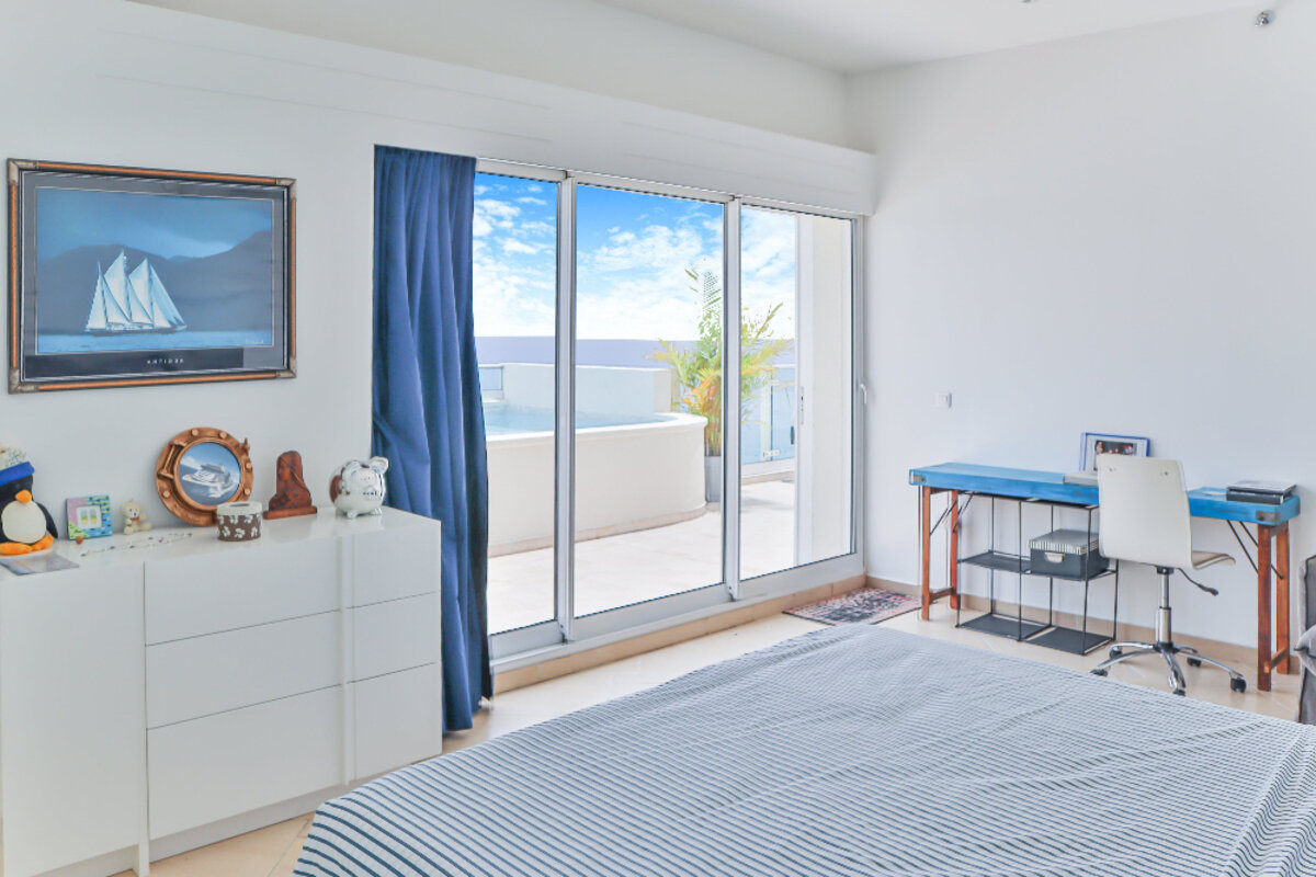 Beachfront Sapphire Penthouse