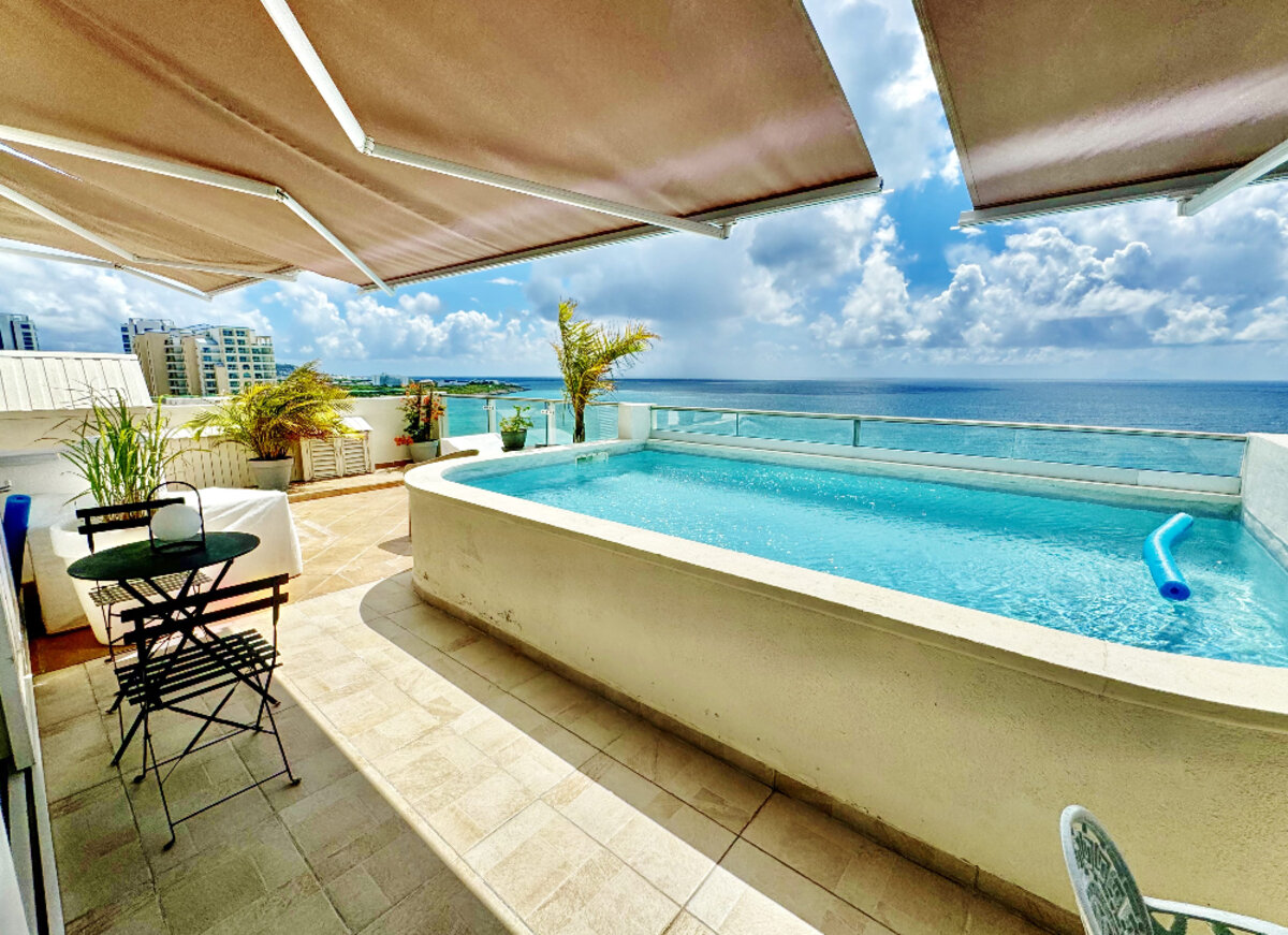Beachfront Sapphire Penthouse