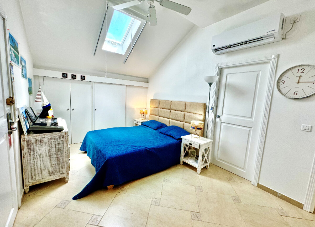 Beachfront Sapphire Penthouse