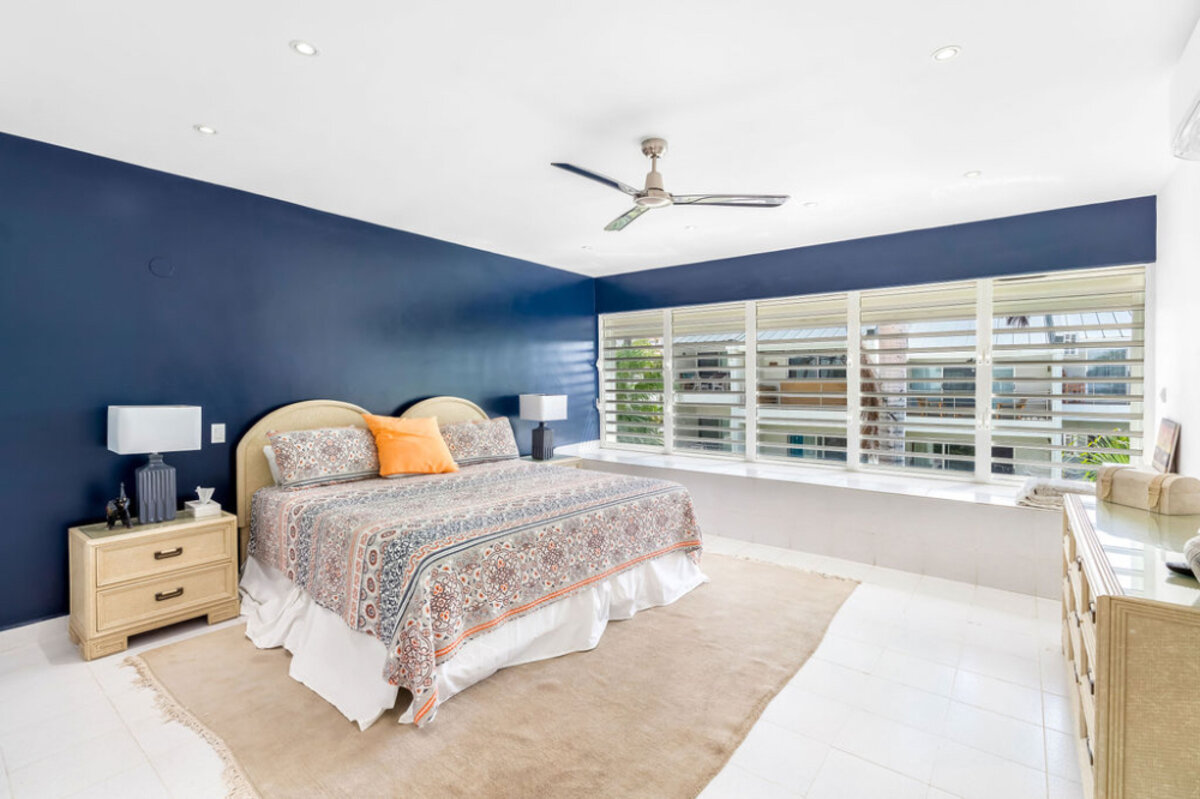 Beachfront Paradise in Cupecoy Beach