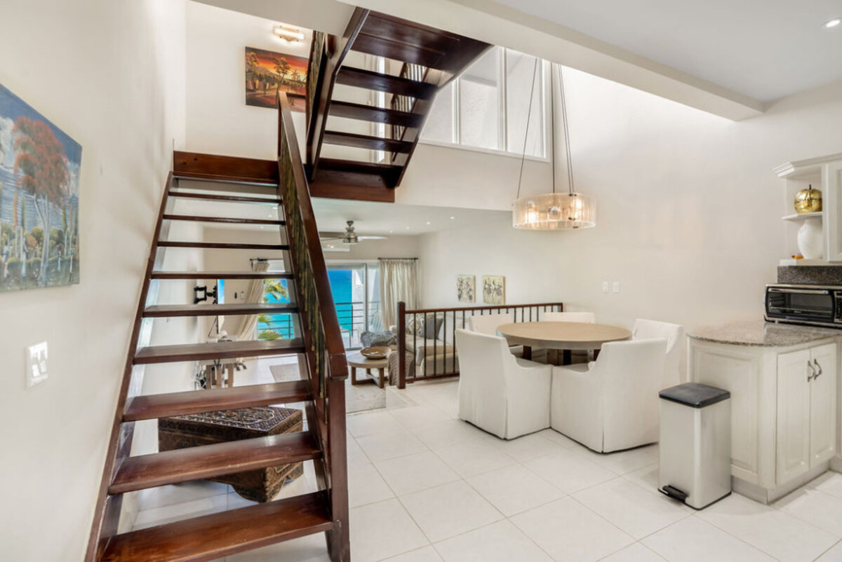 Beachfront Paradise in Cupecoy Beach