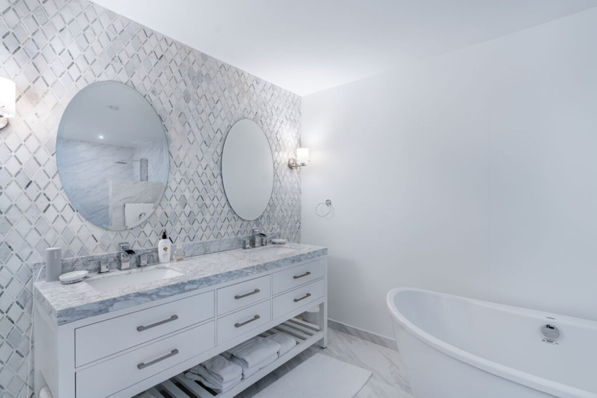 Beachfront Paradise in Cupecoy Beach