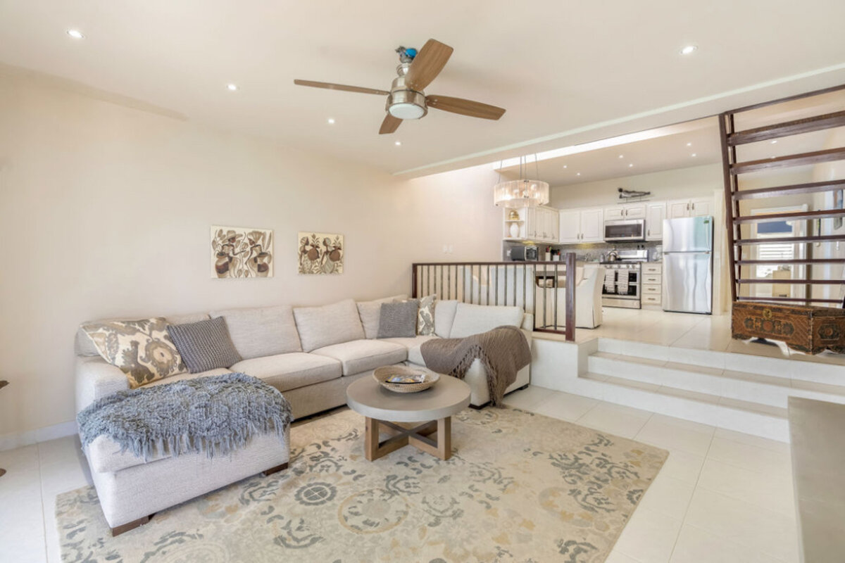 Beachfront Paradise in Cupecoy Beach