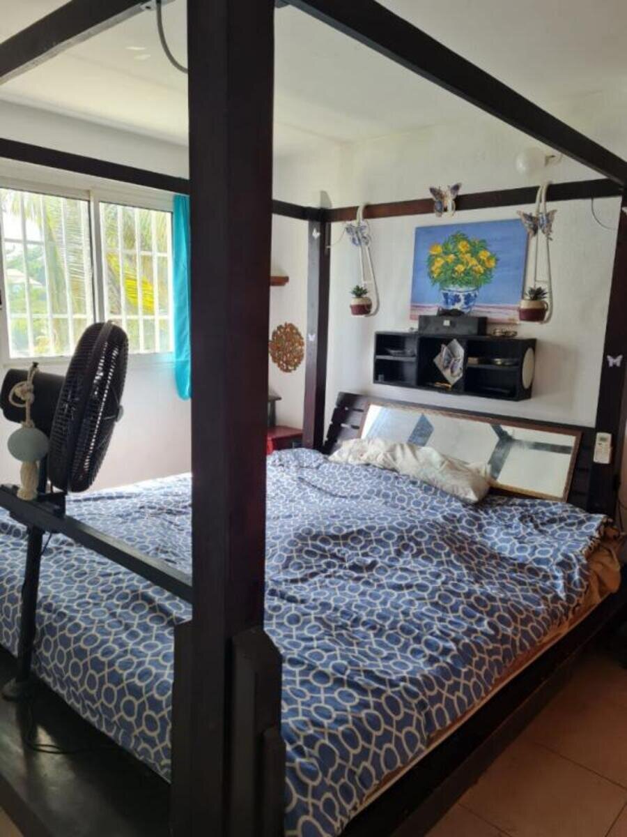 Sous promesse de ...Oyster Pond...Vue lagon magnifique