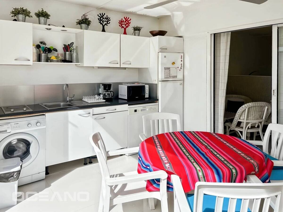 Charmant studio meublé avec vue panoramique sur le lagon