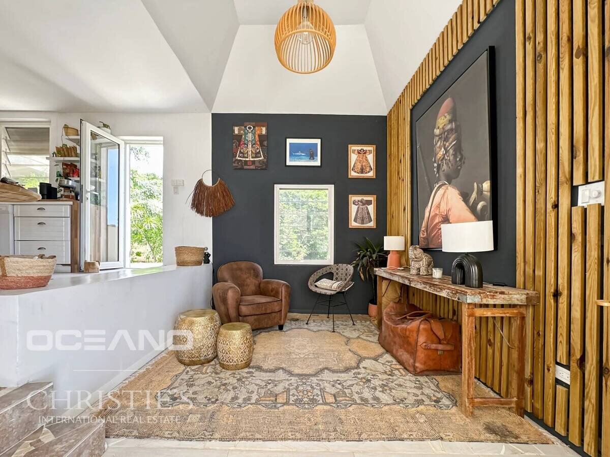 Pelican Key-Beautiful "Santa Fe" Style Home With Panoramic