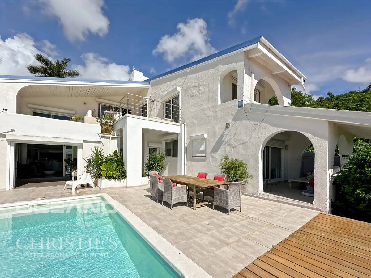 Pelican Key-Beautiful "Santa Fe" Style Home With Panoramic