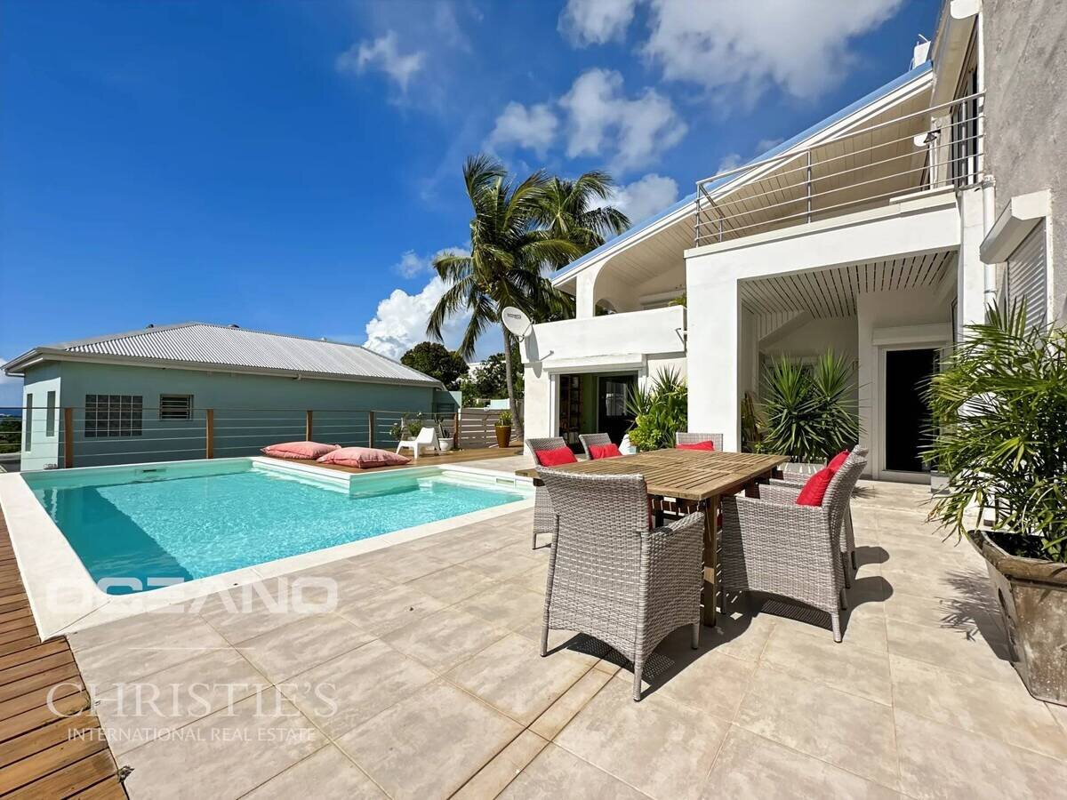 Pelican Key-Beautiful "Santa Fe" Style Home With Panoramic