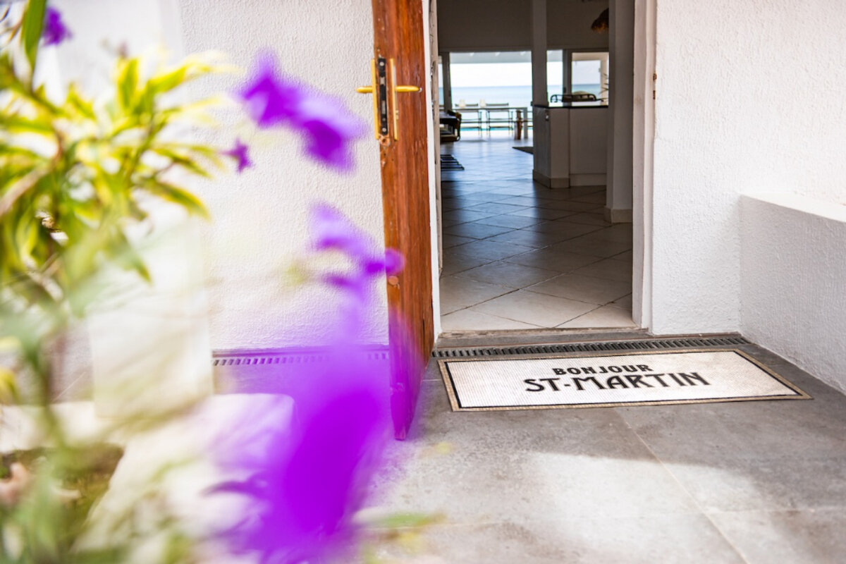 Seafront Villa Bonjour, Beacon Hill St. Maarten