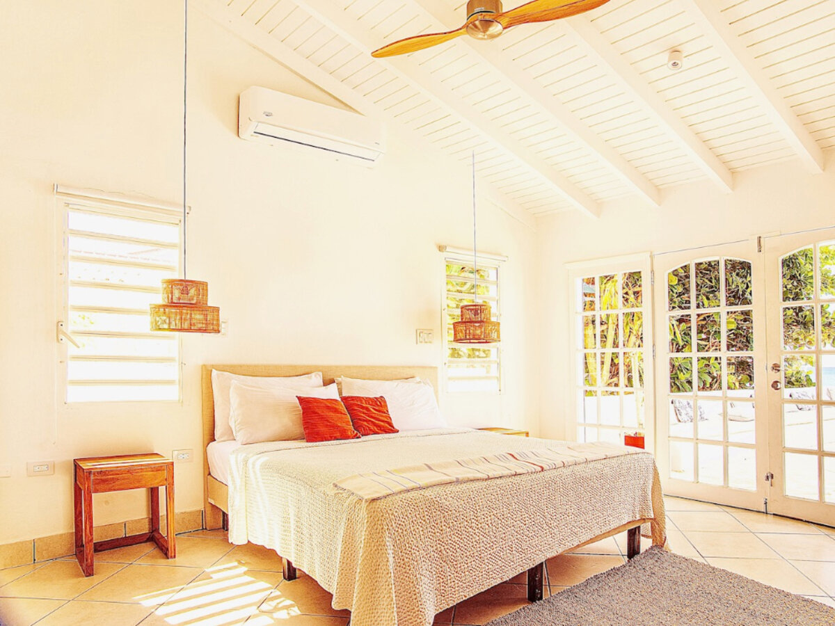 Seafront Villa Bonjour, Beacon Hill St. Maarten