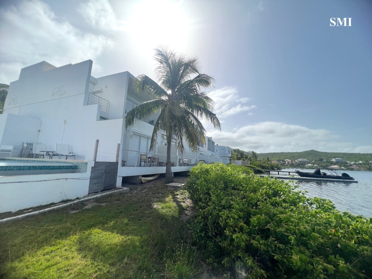 Waterfront 2 Br 2B baths Oyster Pond St. Maarten