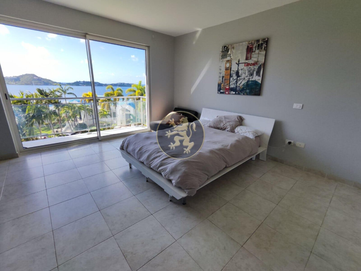 Luxurious Condo with Stunning Water Views