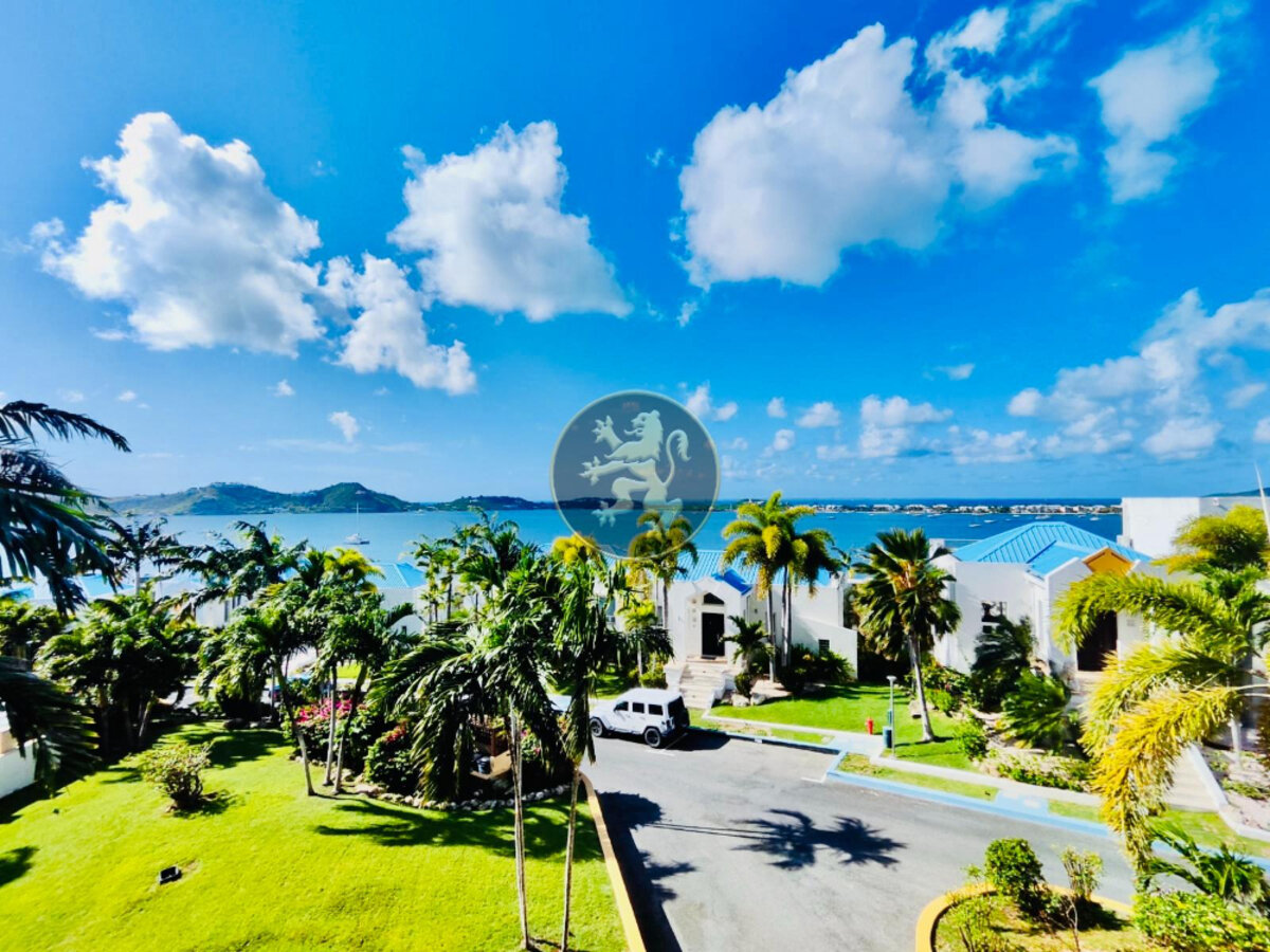 Luxurious Condo with Stunning Water Views