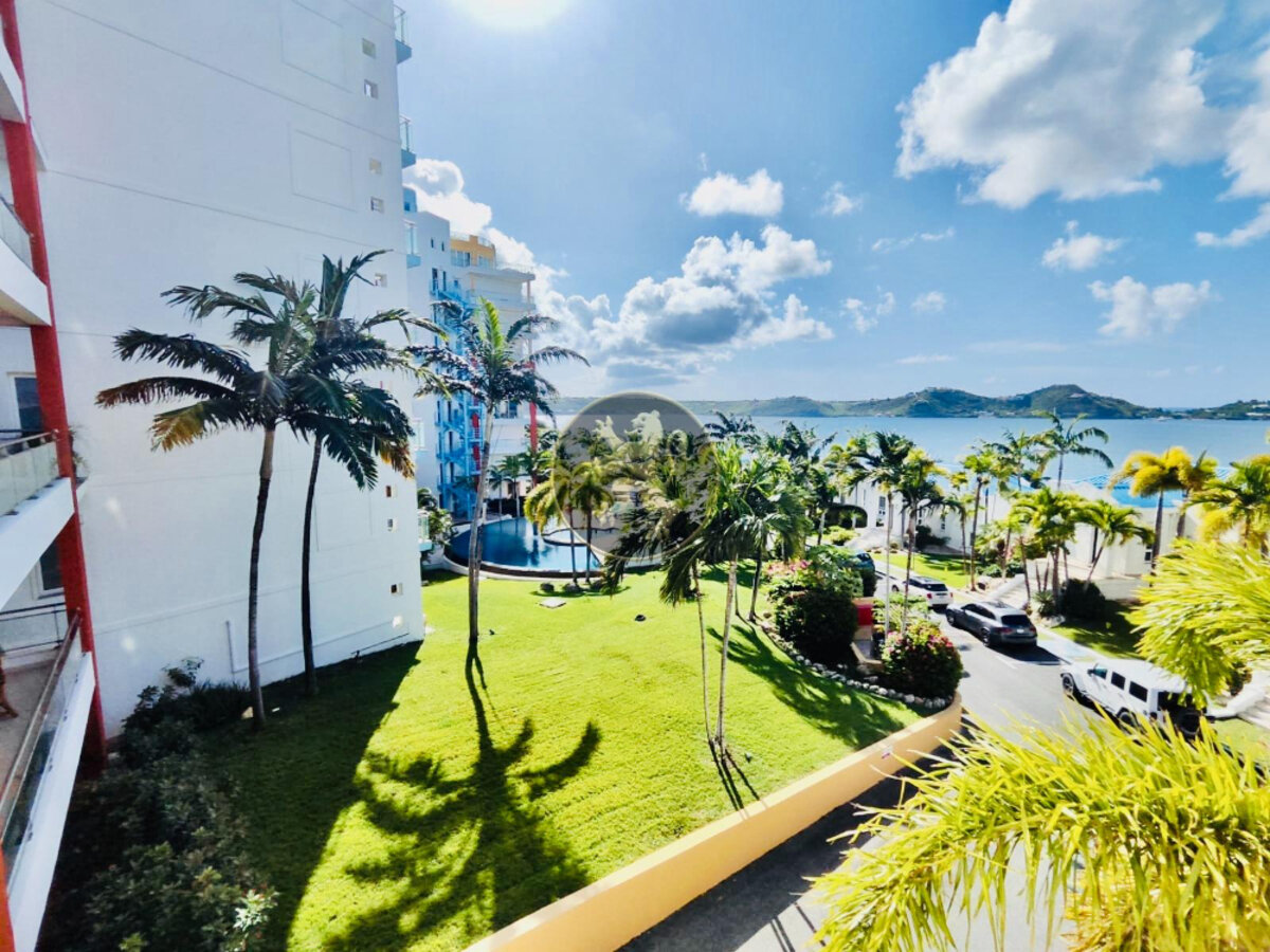 Luxurious Condo with Stunning Water Views