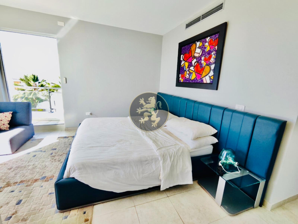 Luxurious Condo with Stunning Water Views