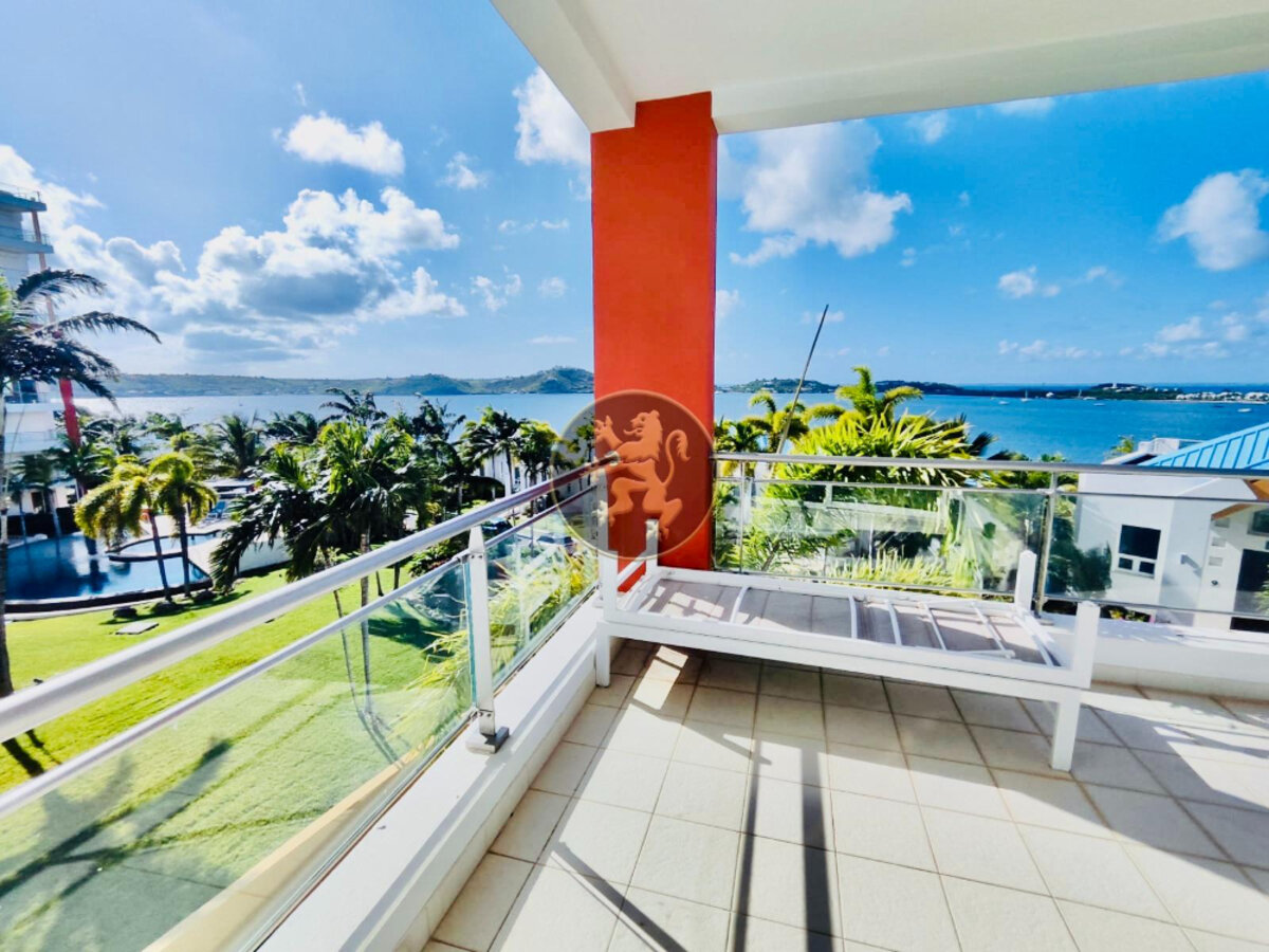 Luxurious Condo with Stunning Water Views