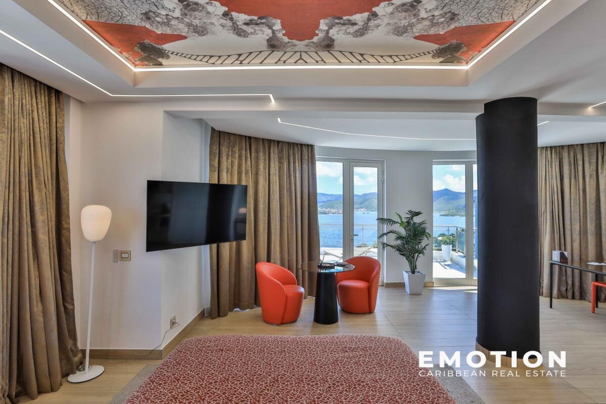 Penthouse - 360o Sea View