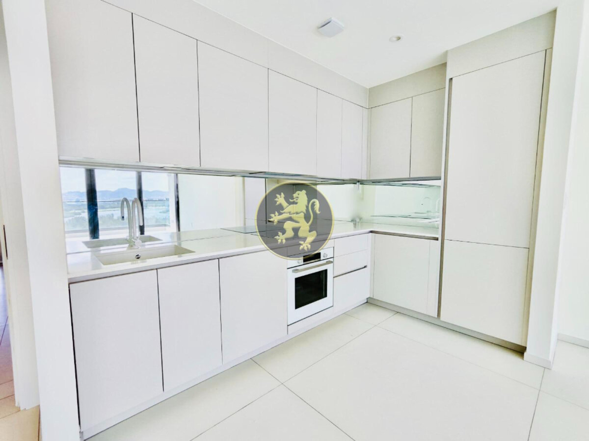 Discover Elegant Living in an Ocean-View Condo