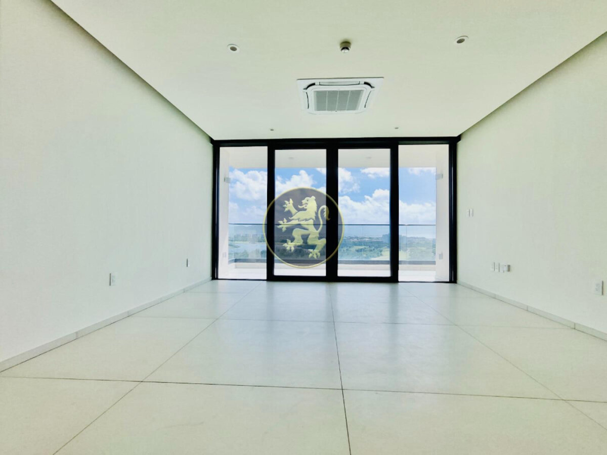 Discover Elegant Living in an Ocean-View Condo