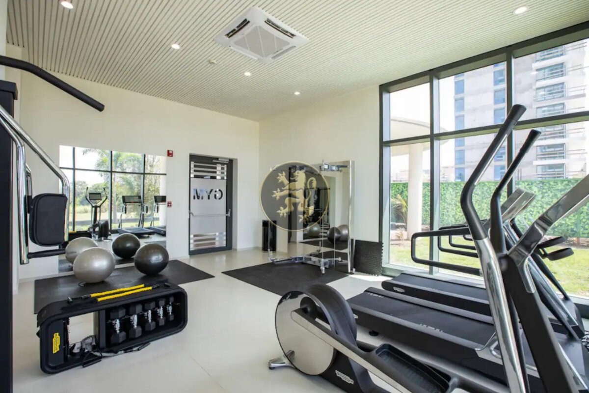 Discover Elegant Living in an Ocean-View Condo