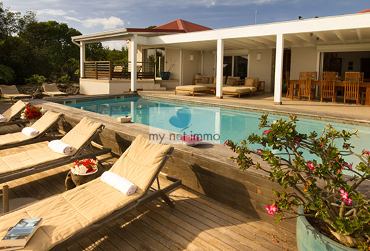 Villa 200M2 3 Ch + Piscine Terres Basses