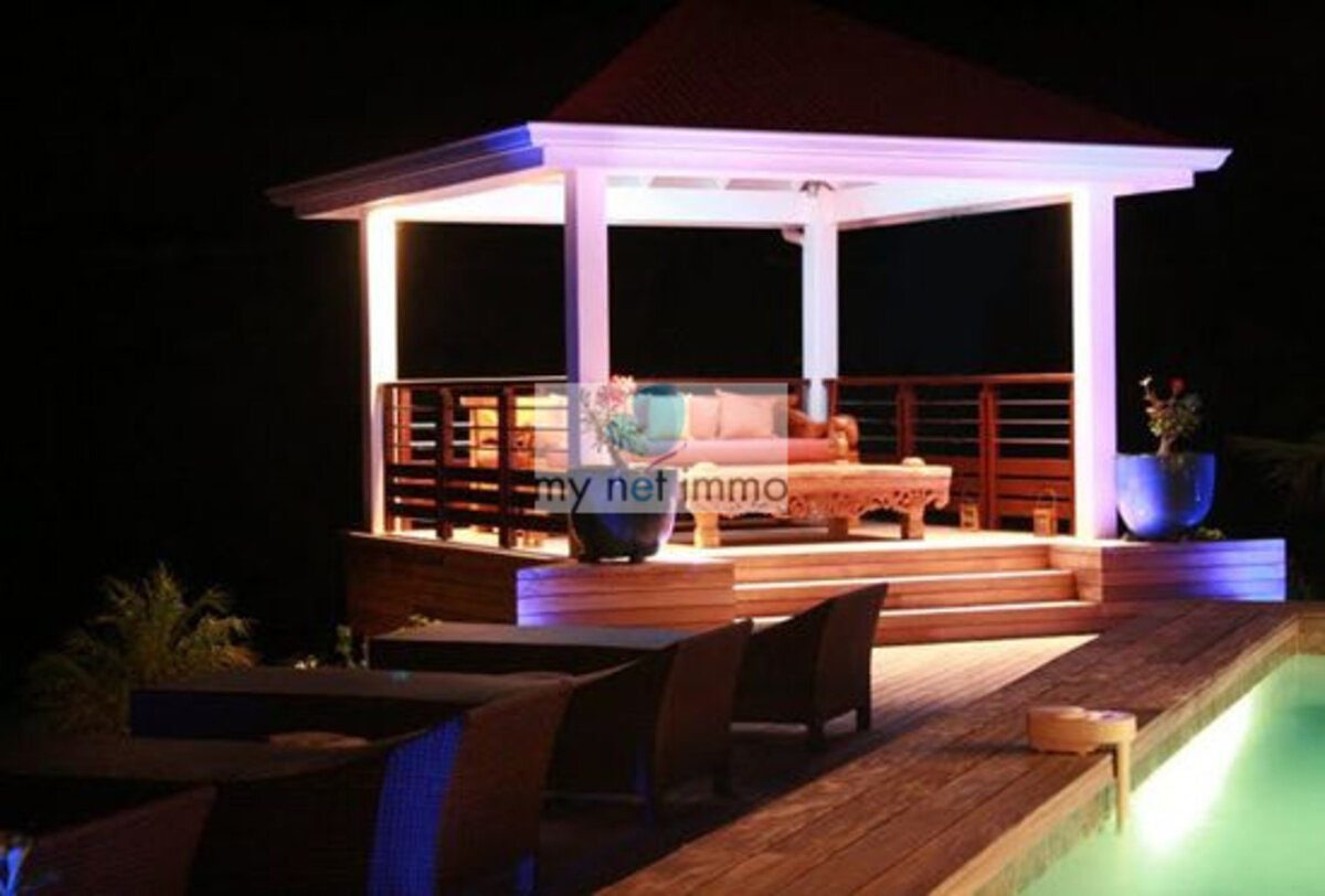 Villa 200M2 3 Ch + Piscine Terres Basses