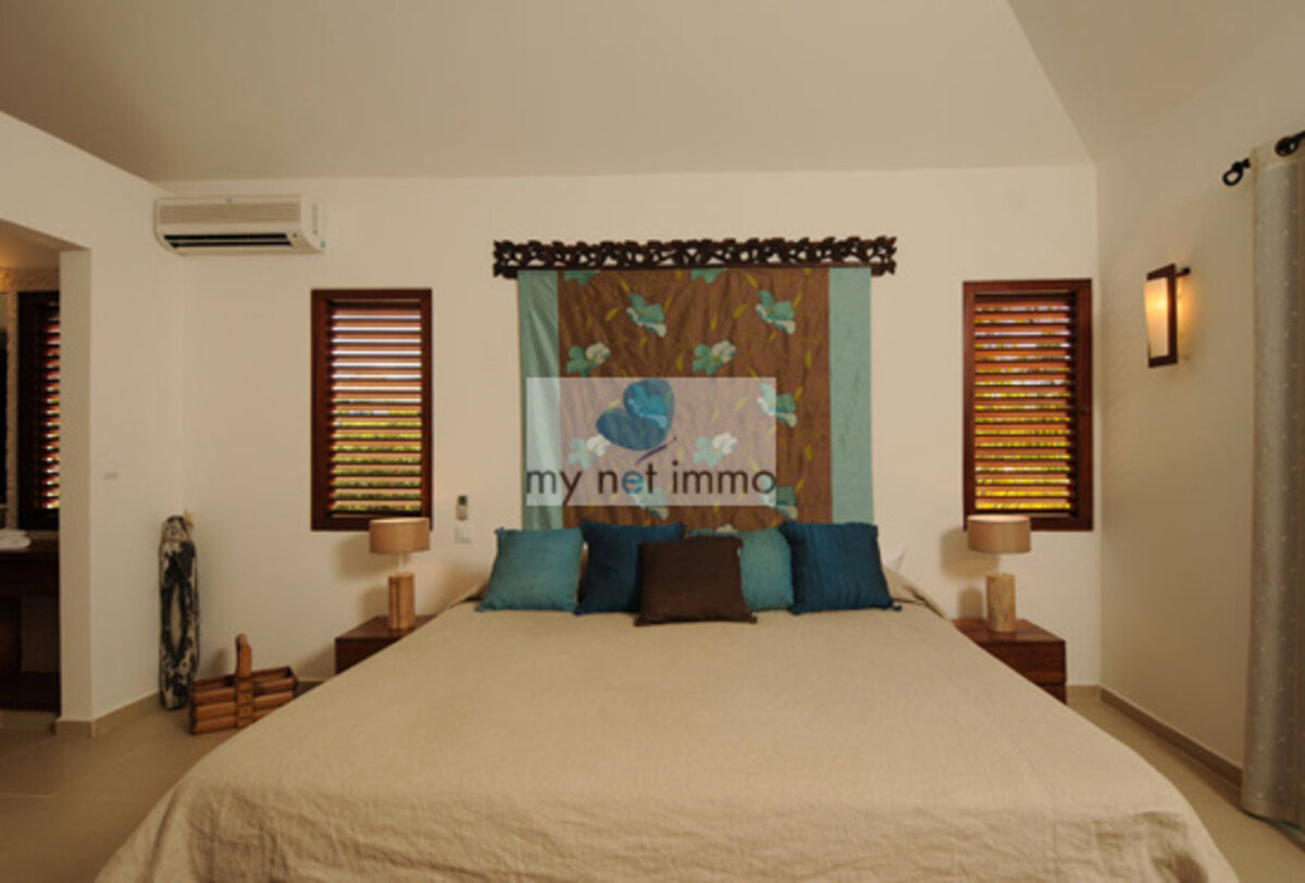 Villa 200M2 3 Ch + Piscine Terres Basses