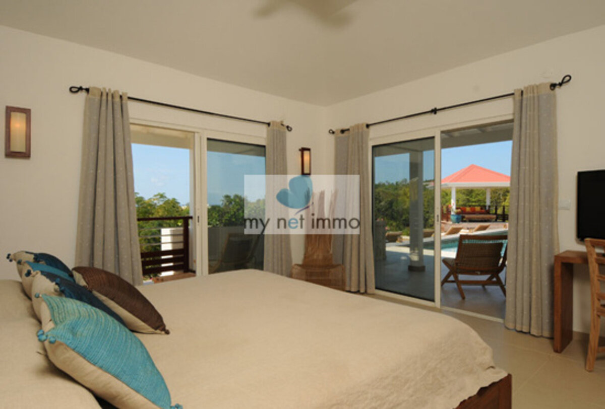 Villa 200M2 3 Ch + Piscine Terres Basses