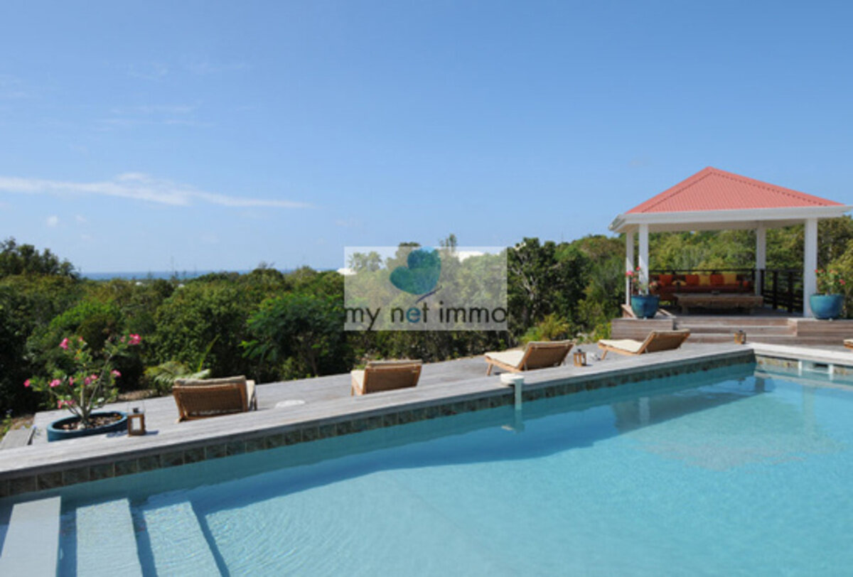 Villa 200M2 3 Ch + Piscine Terres Basses