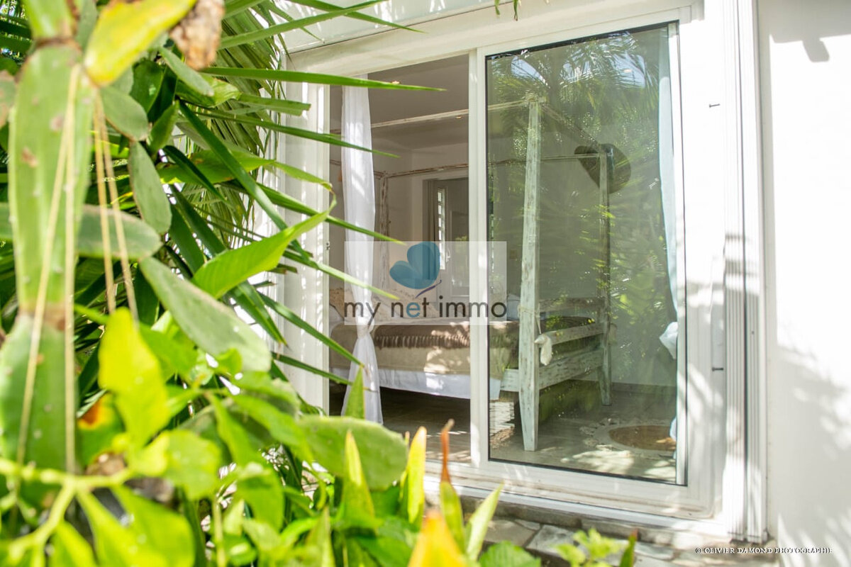 Oriental Bay 4 Bedroom Villa