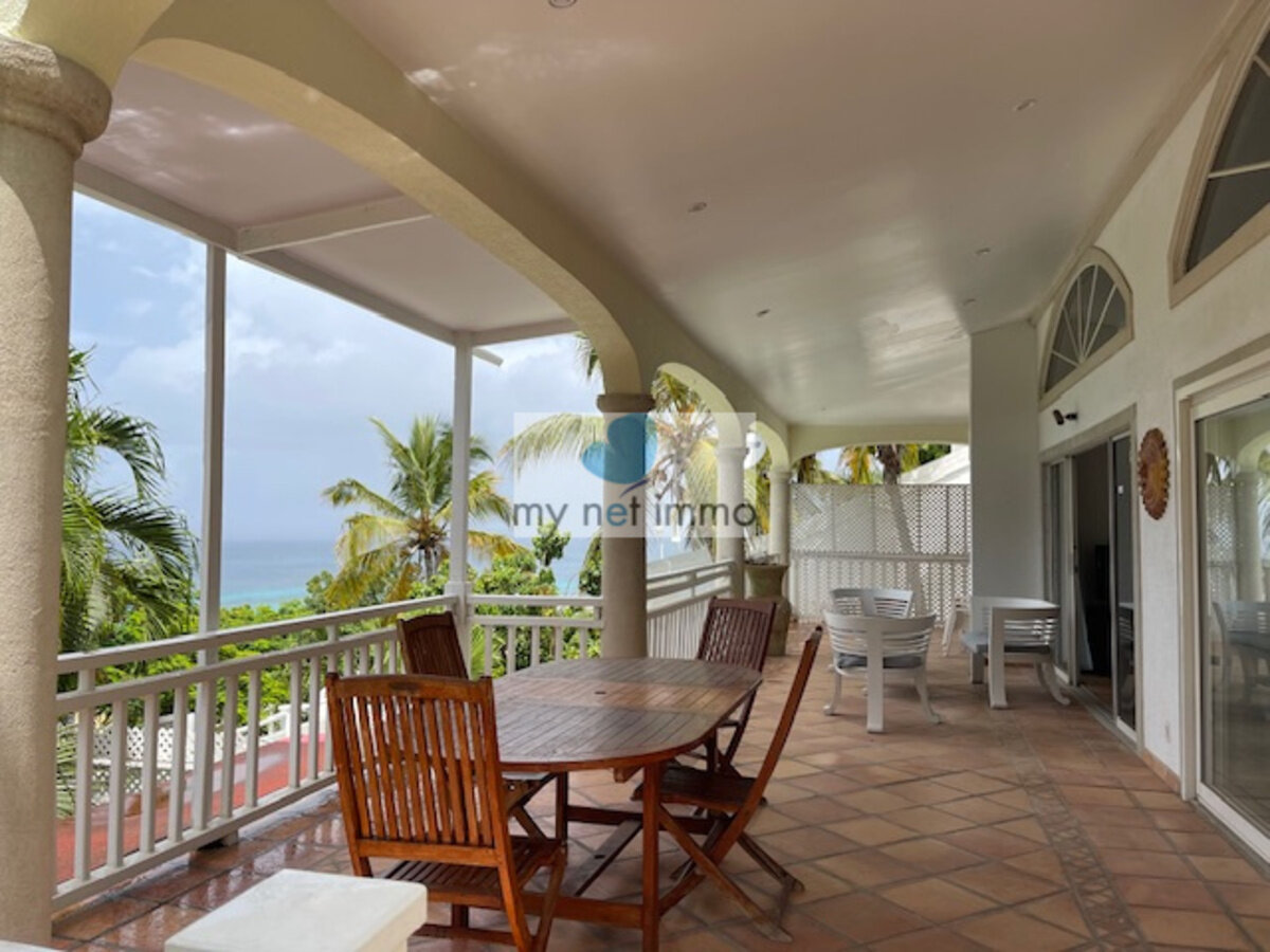 Sea View Villa 4 bedrooms + swimming pool + 2 Pelican