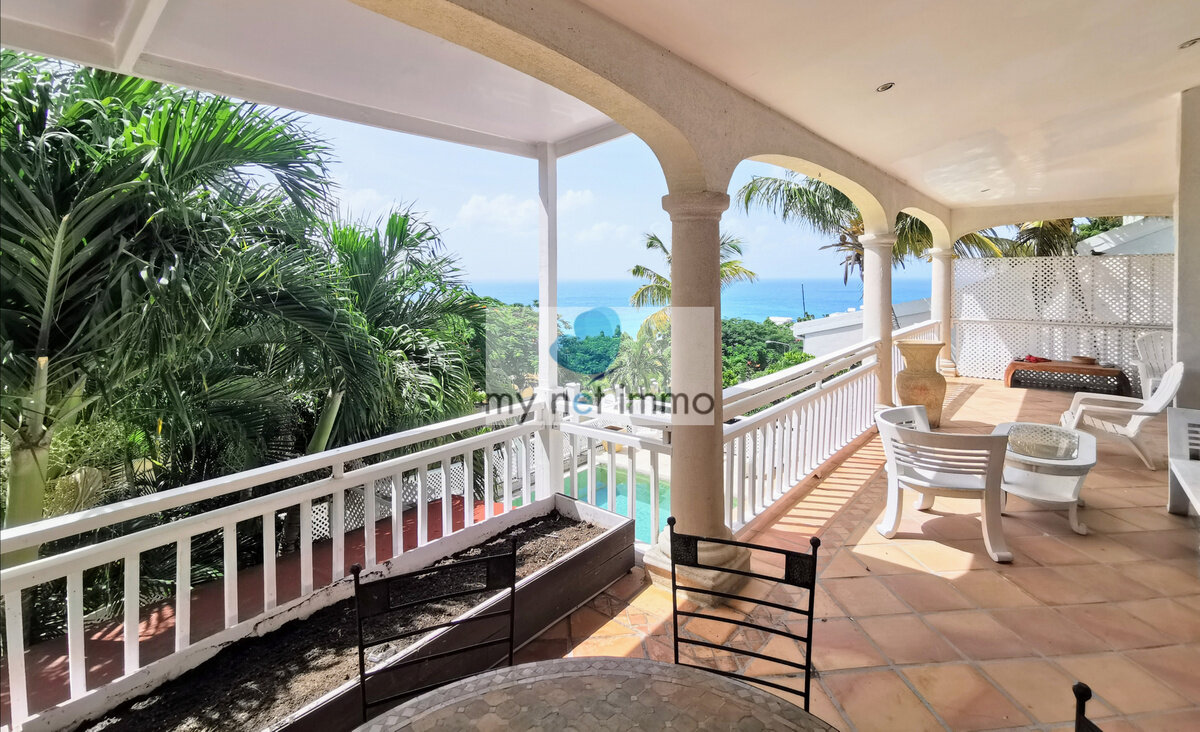 Sea View Villa 4 bedrooms + swimming pool + 2 Pelican