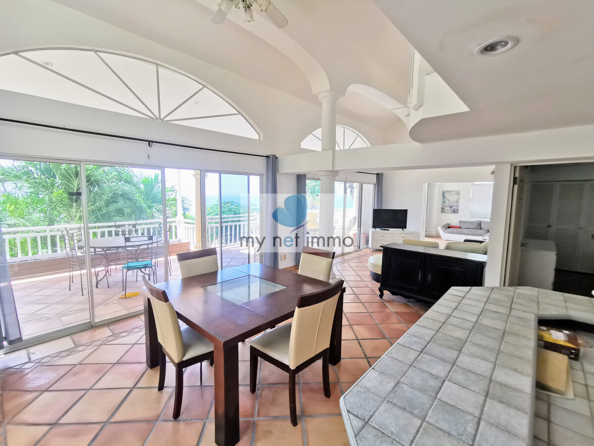 Sea View Villa 4 bedrooms + swimming pool + 2 Pelican