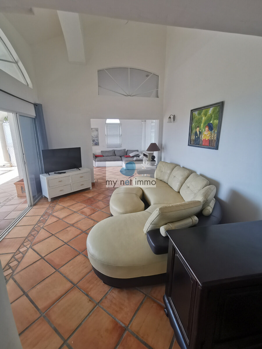 Sea View Villa 4 bedrooms + swimming pool + 2 Pelican