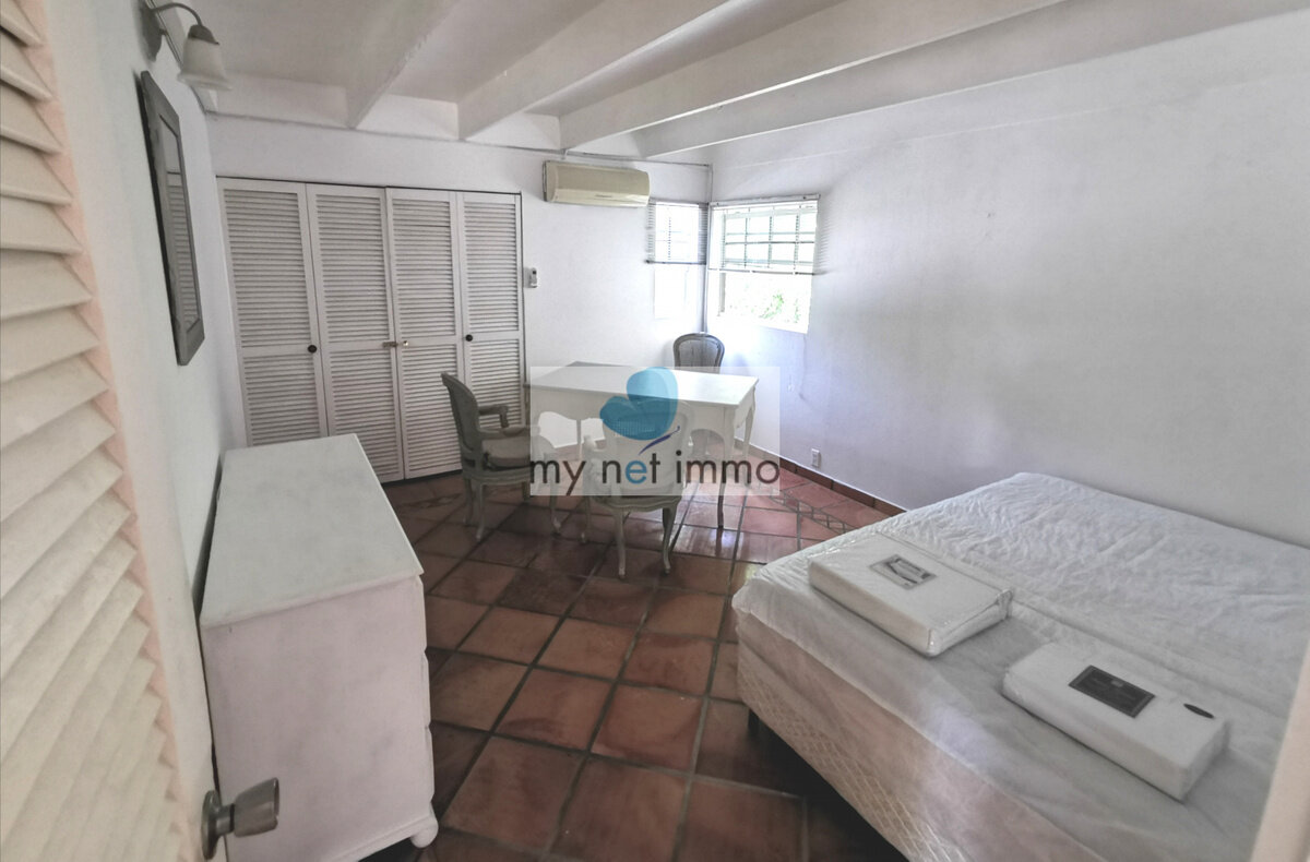 Sea View Villa 4 bedrooms + swimming pool + 2 Pelican