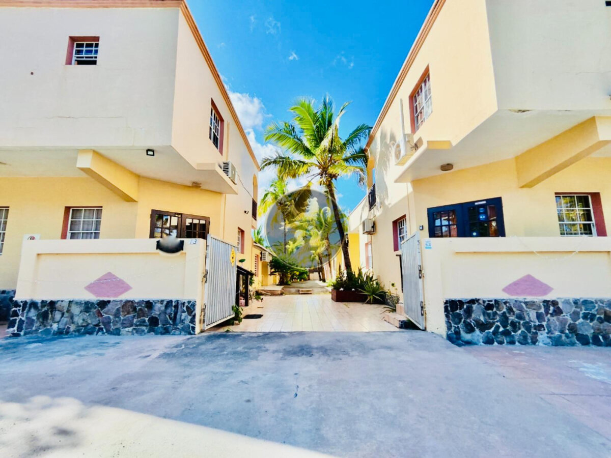 11% ROI Investment with 9-Unit Apartment Complex