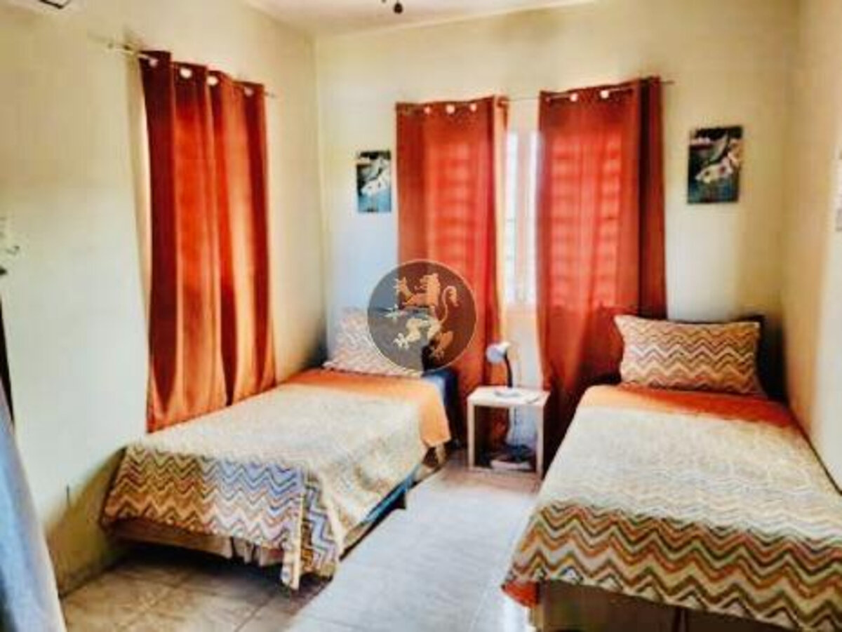 11% ROI Investment with 9-Unit Apartment Complex