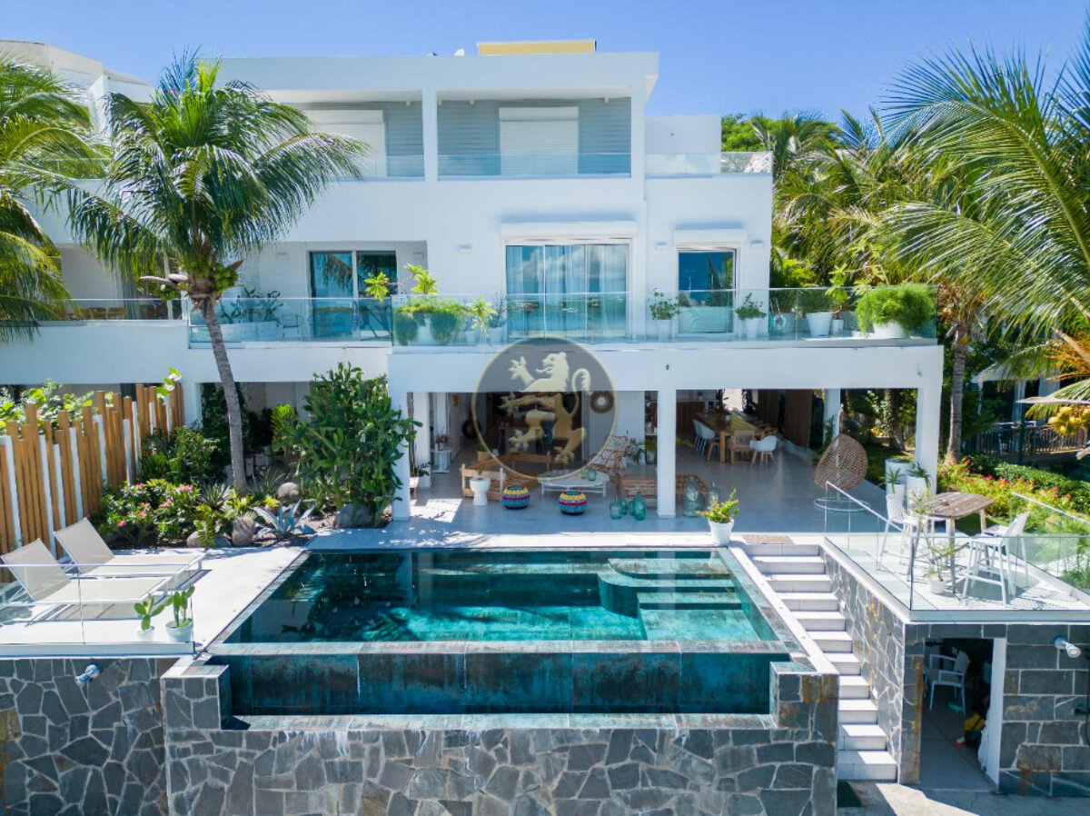 Villa Sunrise Blue Lagoon Luxurious Waterfront