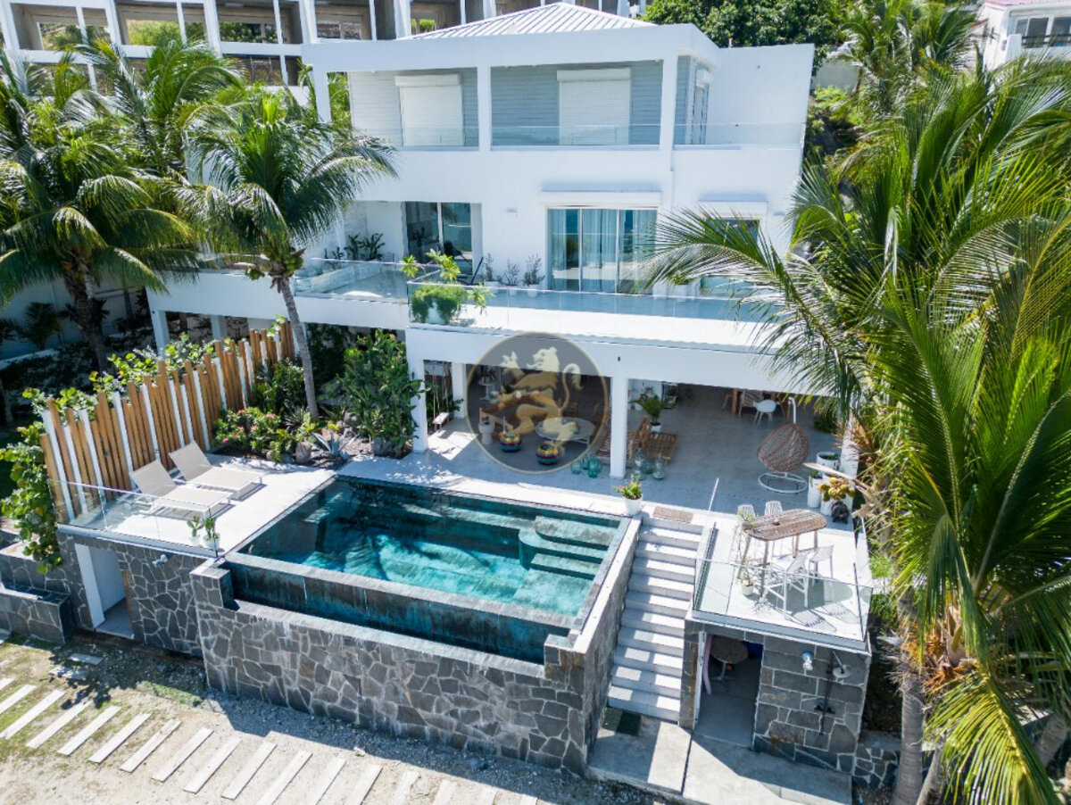 Villa Sunrise Blue Lagoon Luxurious Waterfront