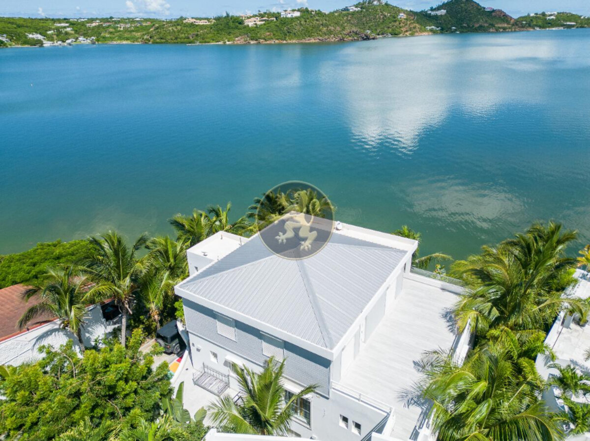 Villa Sunrise Blue Lagoon Luxurious Waterfront